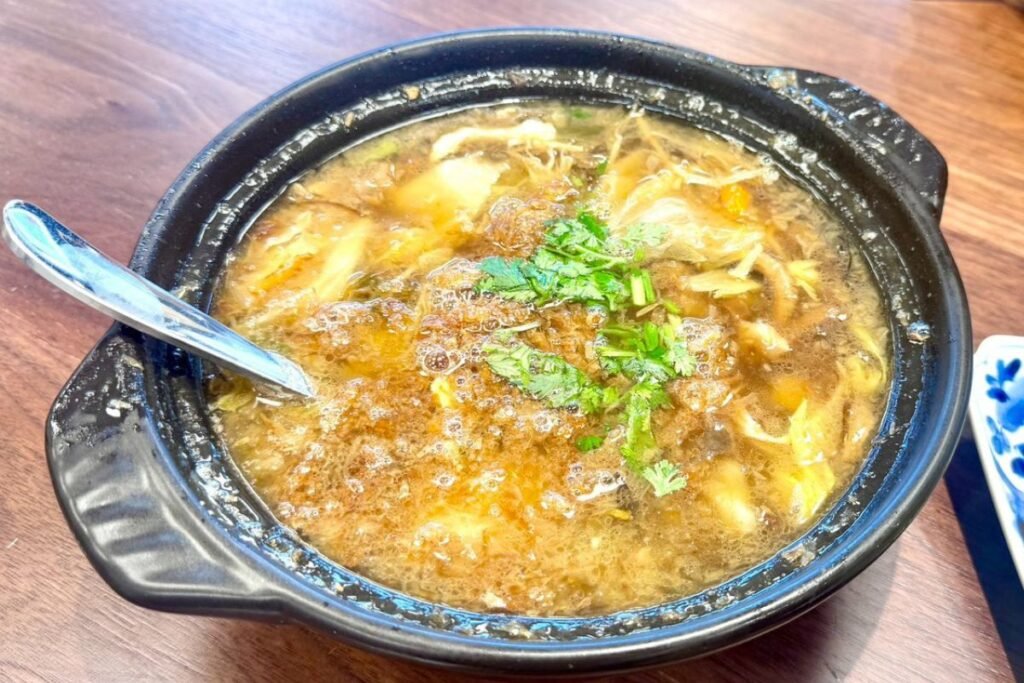 壽豐小吃隆江豬腳小招牌西魯肉，湯頭清爽配料豐富