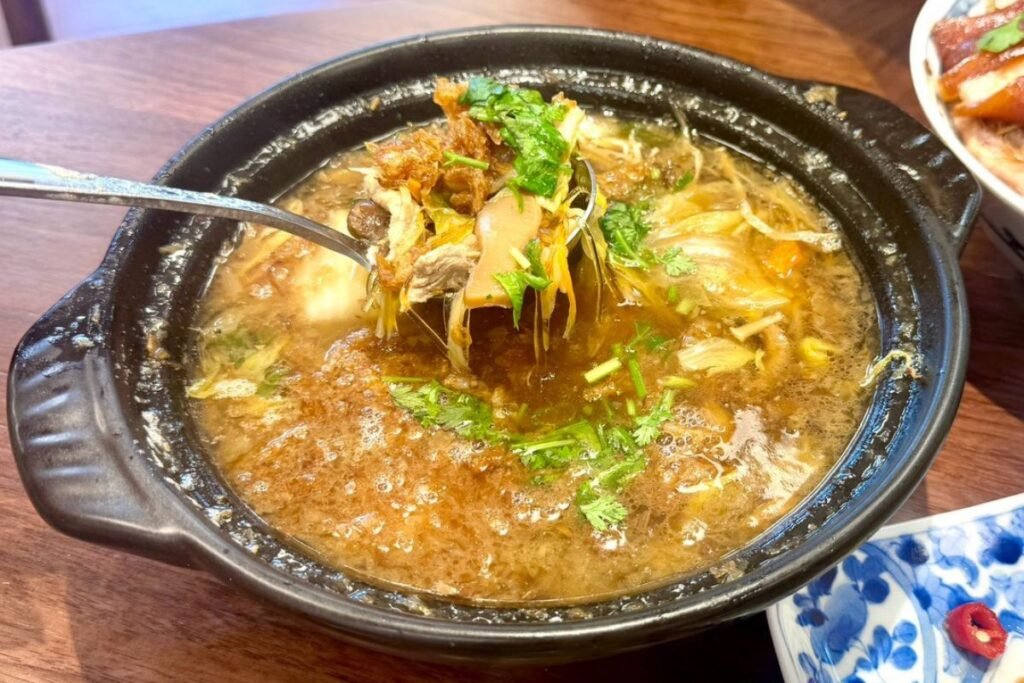 壽豐小吃隆江豬腳小招牌西魯肉，湯頭清爽配料豐富