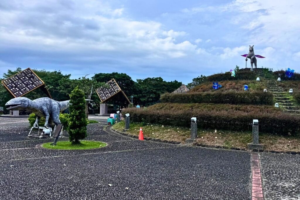 宜蘭童玩節冬山河親水公園步道與園區入口動線