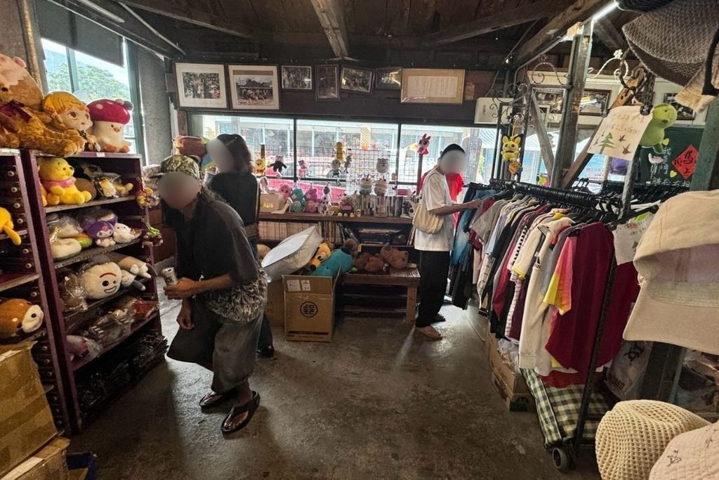 五味屋+二手服飾衣架+全新與二手衣服尋寶